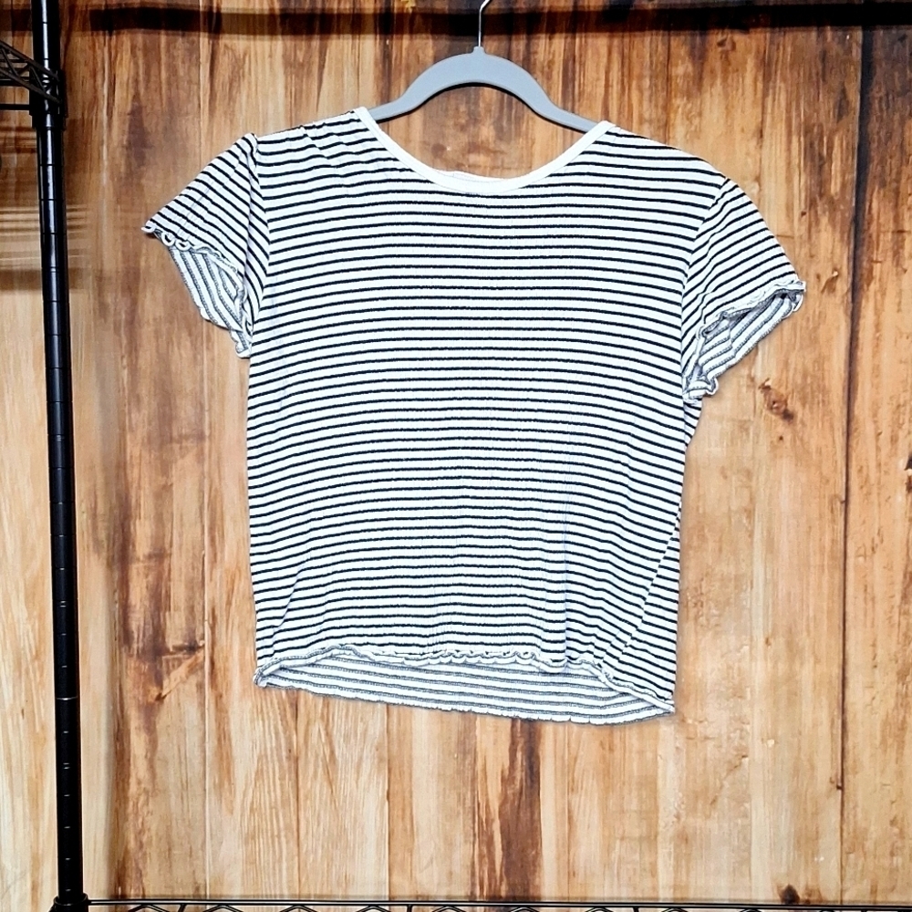So SIZE SMALL STRIPED TOP SLIGHTLY CROPPED